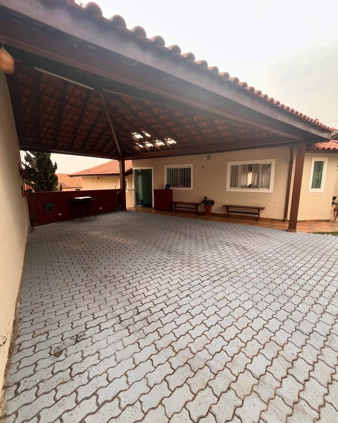 #1523 - Casa para Venda em Atibaia - SP