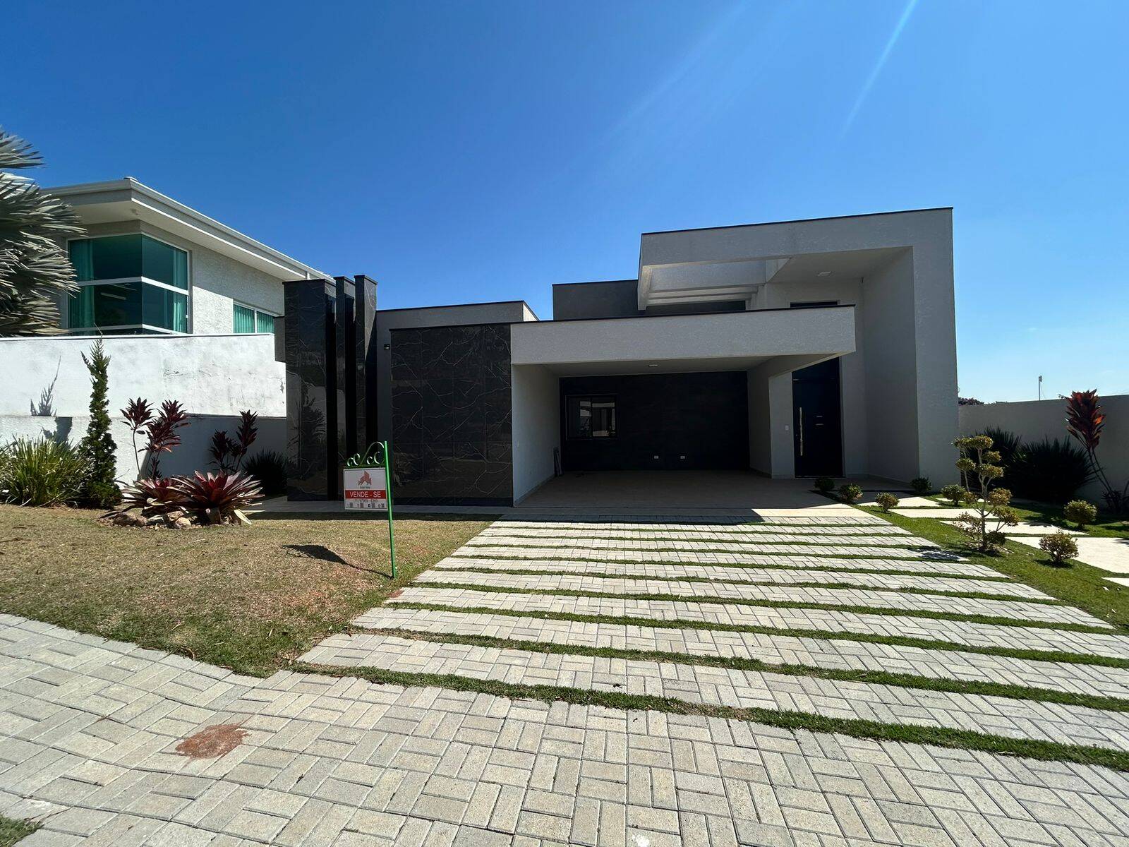 #1752 - Casa para Venda em Atibaia - SP