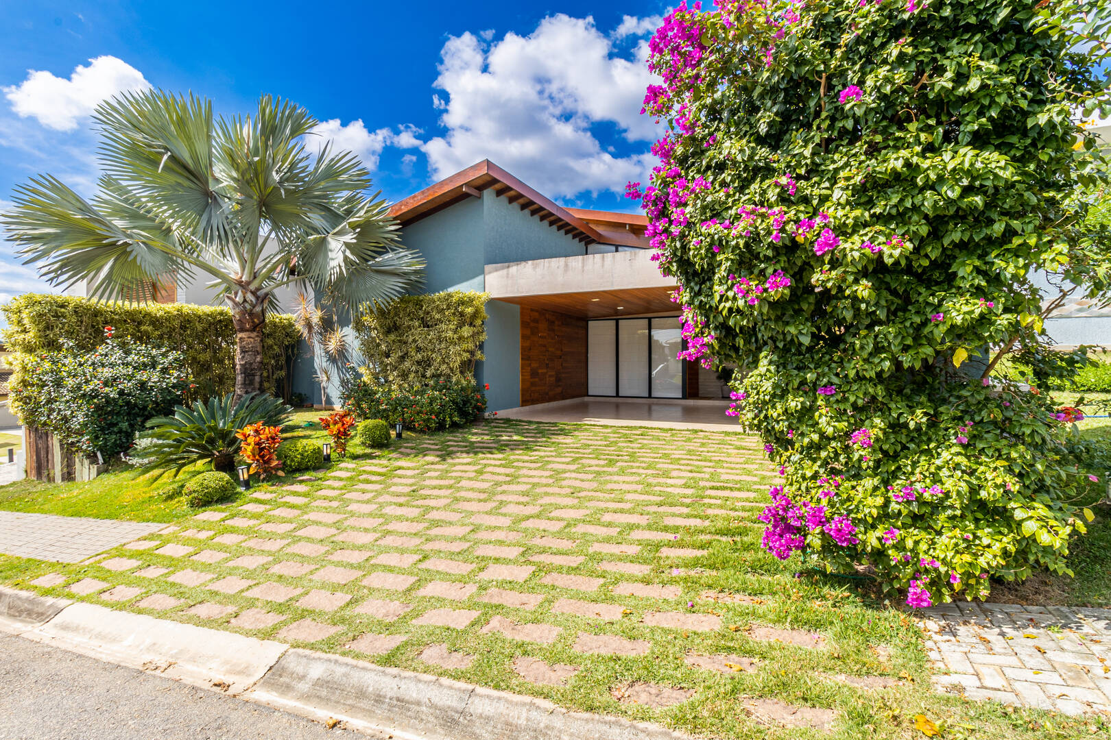 #1867 - Casa para Venda em Atibaia - SP