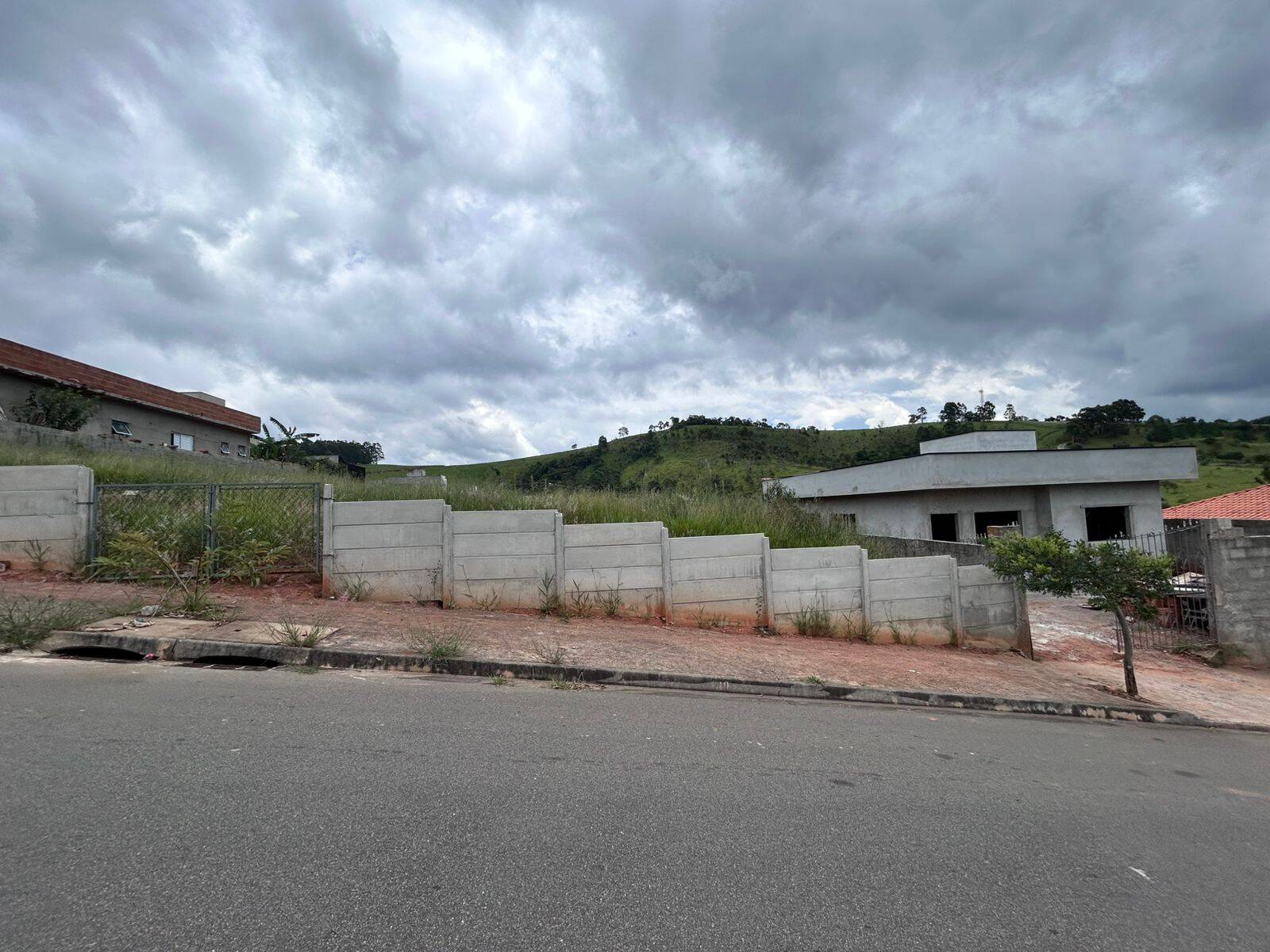 #1876 - Área para Venda em Atibaia - SP