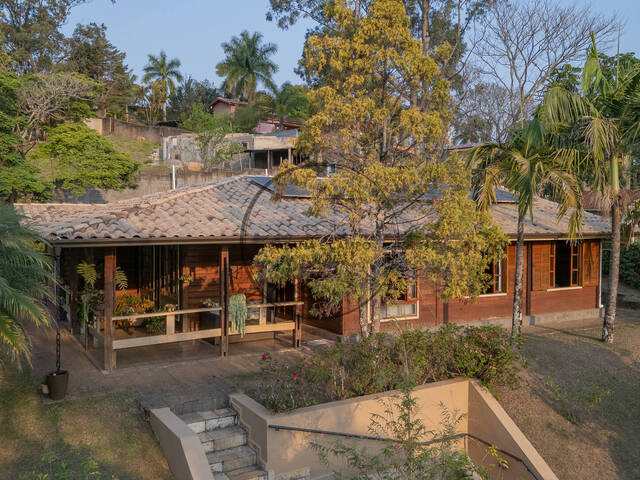 #1715 - Casa para Venda em Atibaia - SP - 1