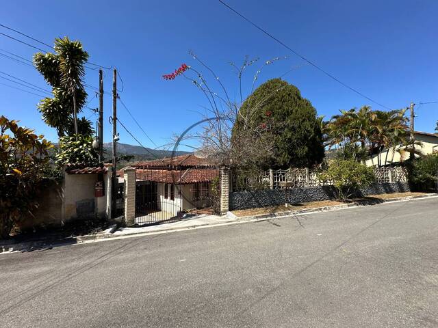 #1751 - Casa para Venda em Atibaia - SP - 3