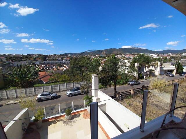 #1783 - Casa para Venda em Atibaia - SP - 2