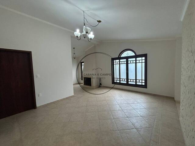 Casa para Venda em Atibaia - 3