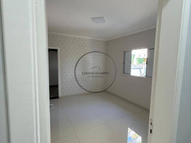 Casa para Venda em Atibaia - 5