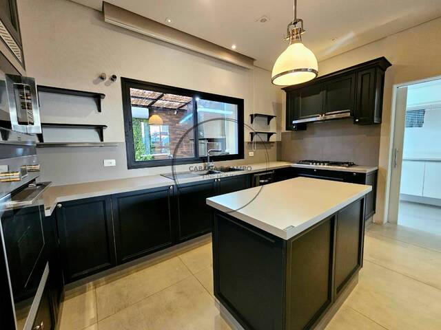 Casa para Venda em Atibaia - 4