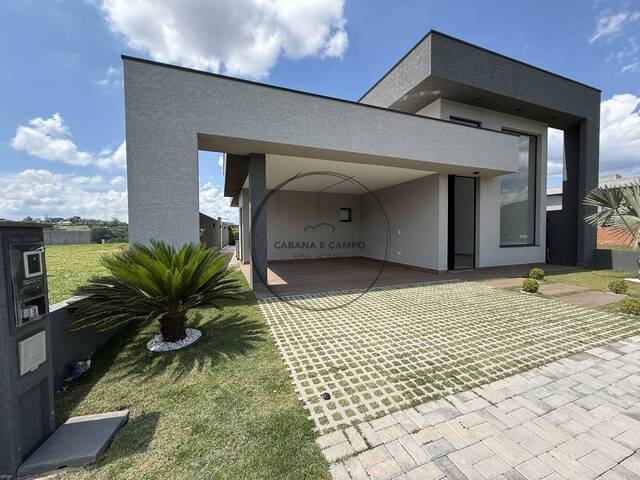 Casa para Venda em Atibaia - 2