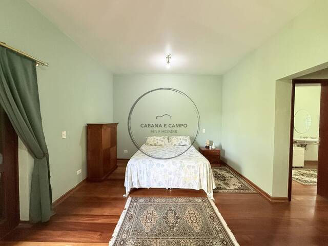 Casa para Venda em Atibaia - 4