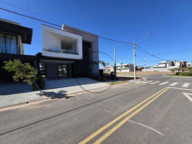 Casa para Venda em Atibaia - 4