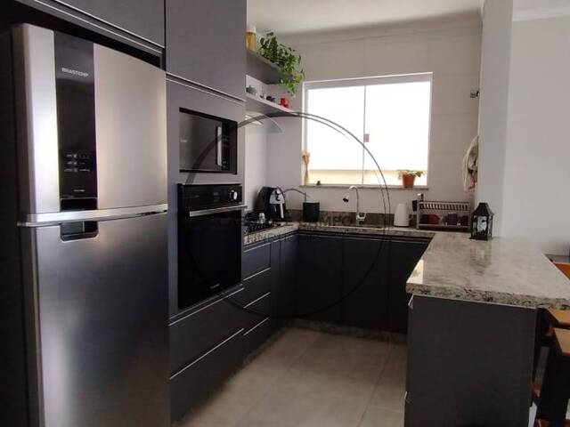 #1839 - Casa para Venda em Atibaia - SP - 2