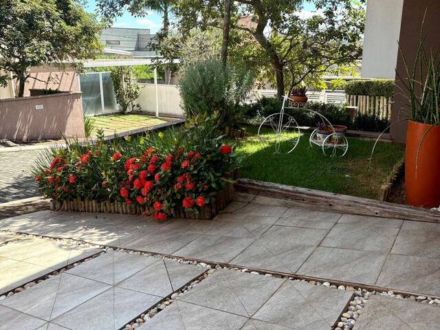 Casa para Venda em Atibaia - 2