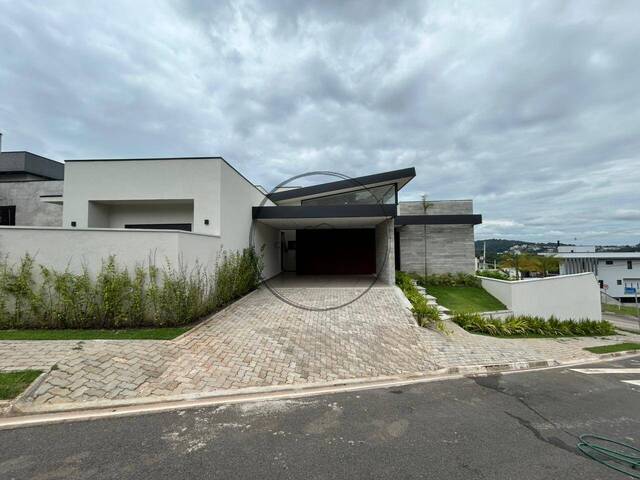 Casa para Venda em Atibaia - 2