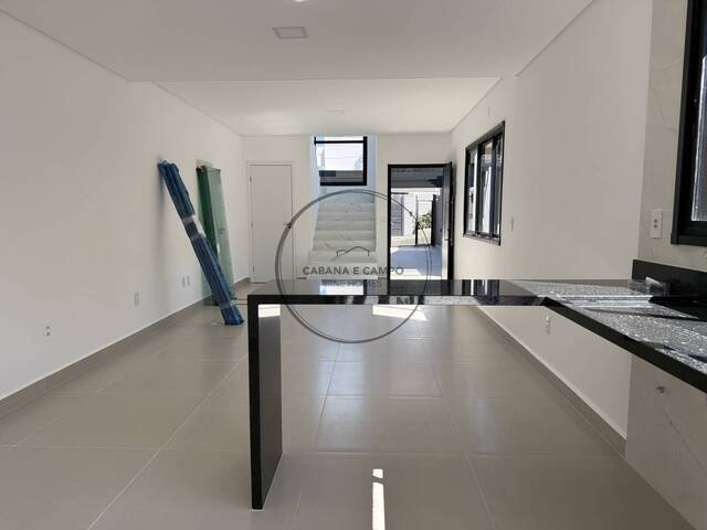 Casa para Venda em Atibaia - 4