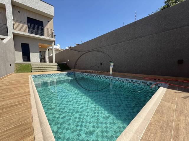 #1888 - Casa para Venda em Atibaia - SP - 2