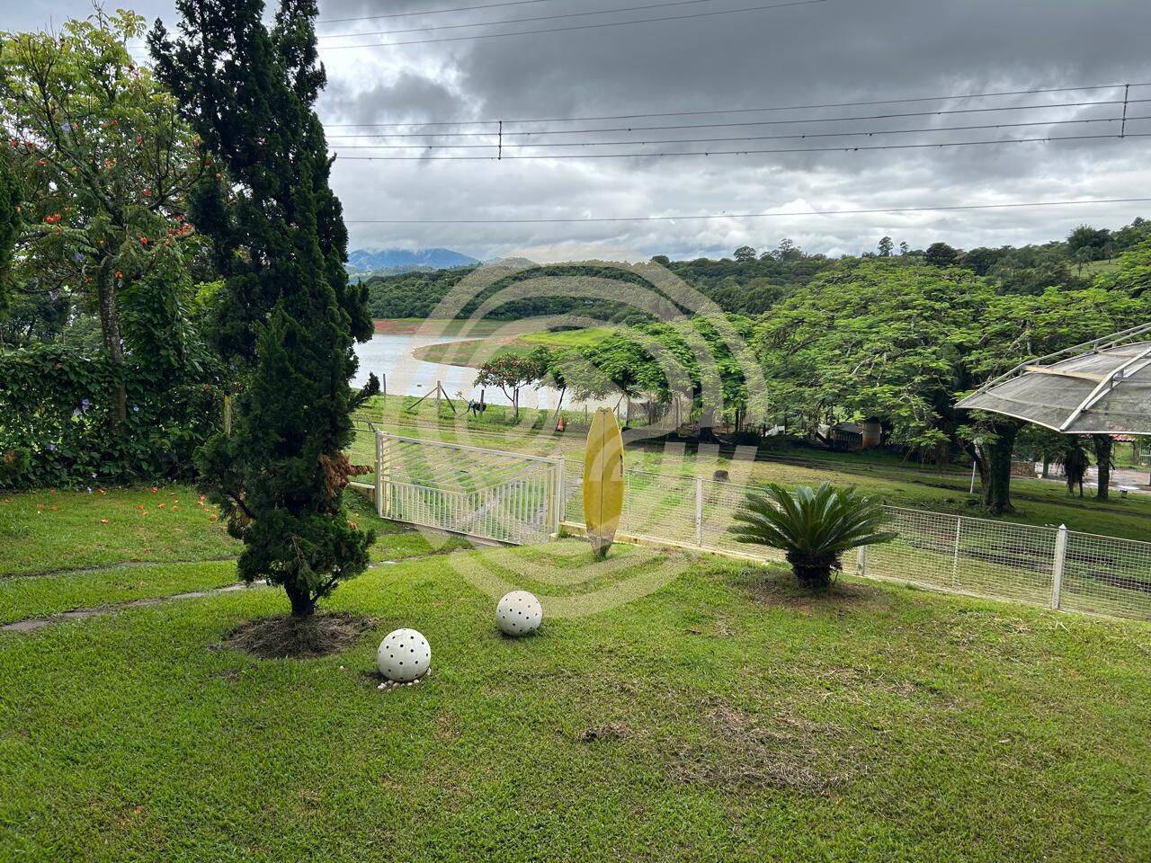 Casa em Condomínio na Represa – Serrinha/SP Bragança Paulista