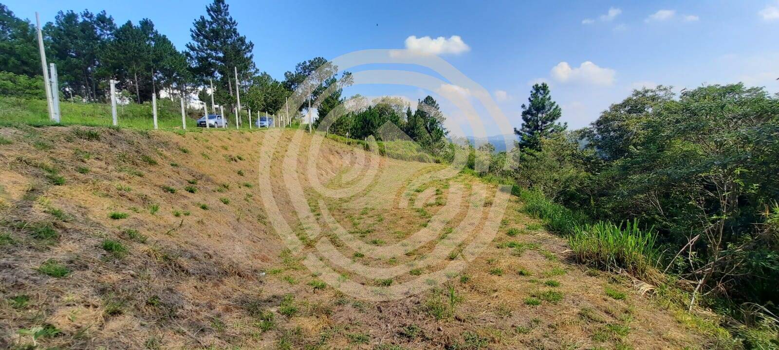 OPORTUNIDADE DE TERRENO NO BAIRRO DO PORTÃO EM ATIBAIA