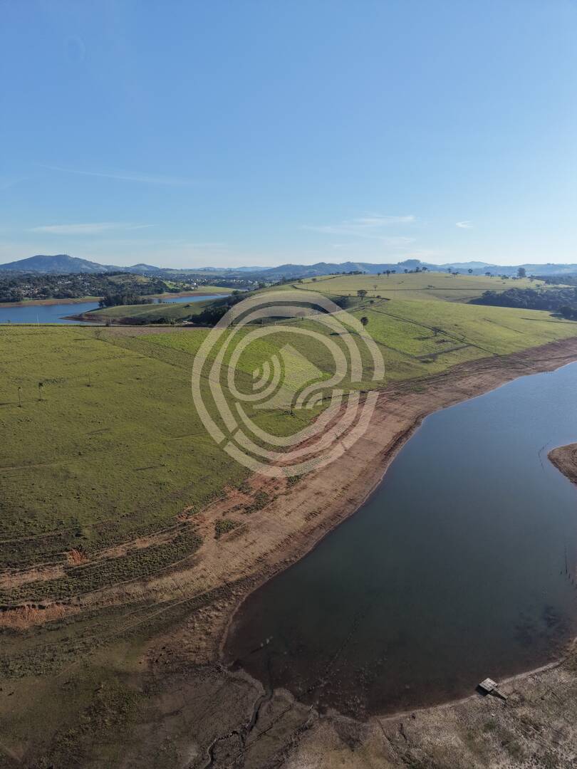 Terrenos exclusivos com acesso à represa em Piracaia