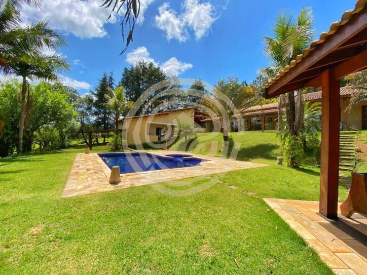 Sítio de luxo com 6 quartos e 63.000m² de área em Atibaia-SP, no bairro Vitória Régia. Venha conhecer!